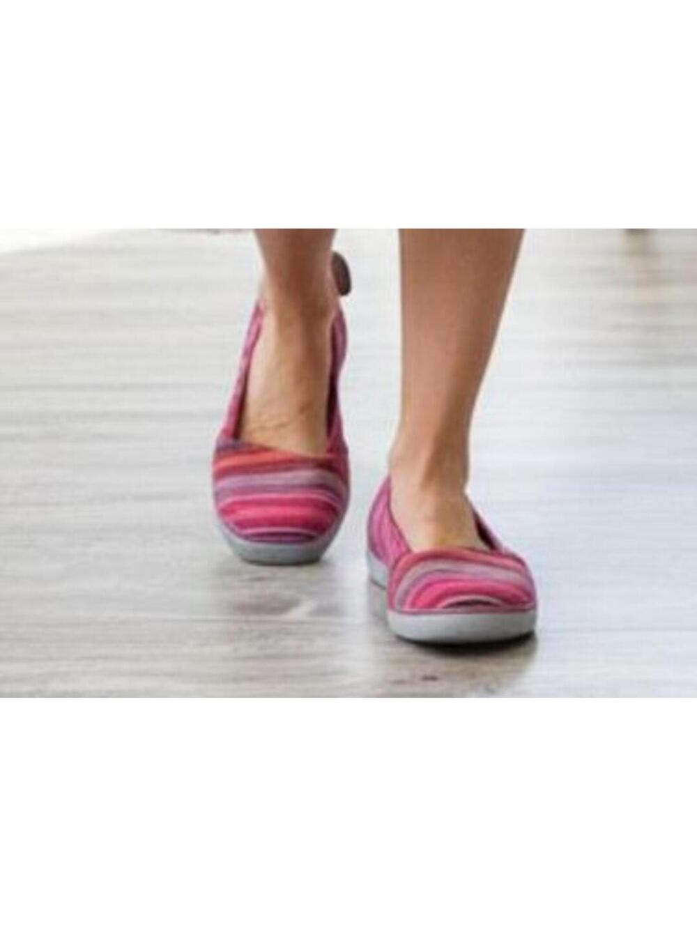 Brand New Eddie Bauer Women's Cast Canvas Slip-On Pink Shoes Size 9.5